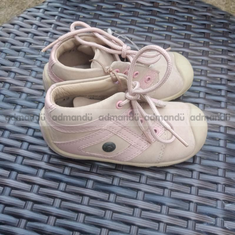Baby shoes(50%Dis for 20 pcs at 12,500 Only Stock clearance)